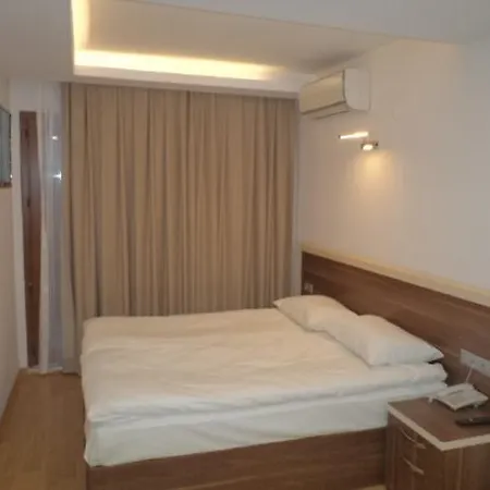 Merkez Hotel *