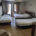 Merkez Hotel *