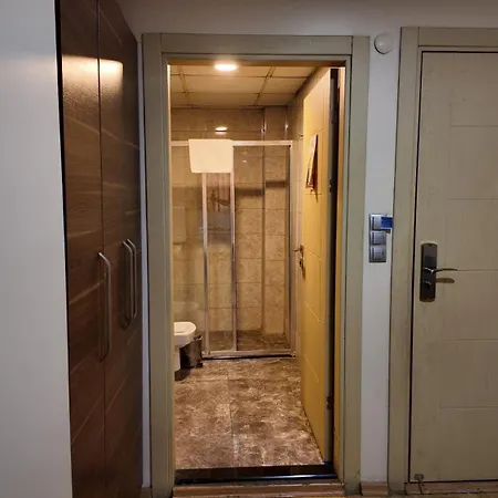 Merkez Ξενοδοχείο Σμύρνη