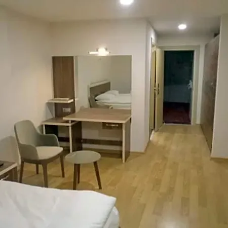 Merkez Hotel Esmirna