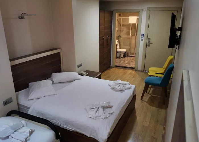 Merkez * Σμύρνη